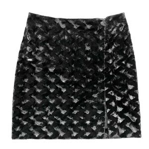 2/$10 🛍 Black Textured Velvet Skirt